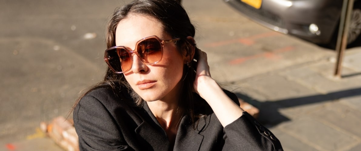 How to Start a Business selling sunglasses in bulk: The Ultimate Guide for Optical Retailers & Resellers