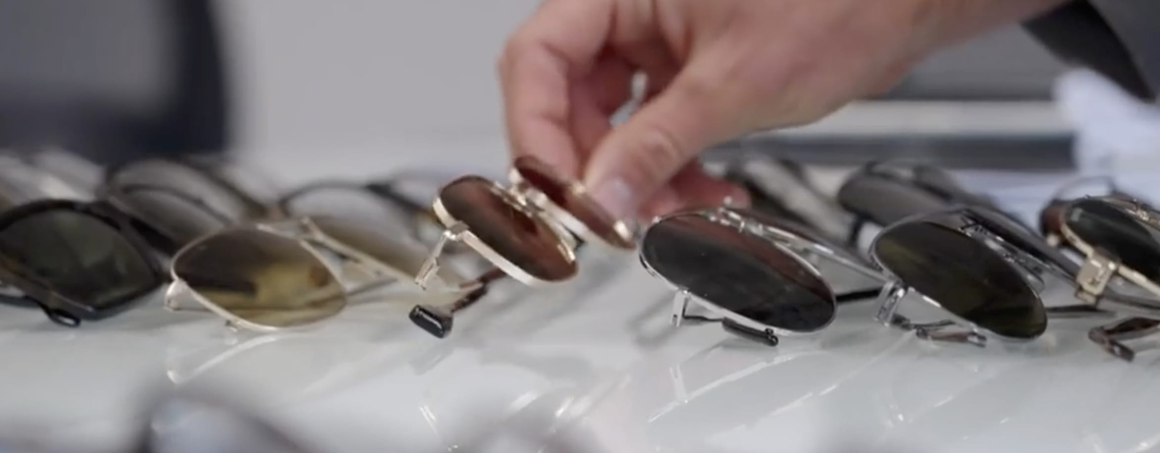 Choosing the Best Eyewear Distributor