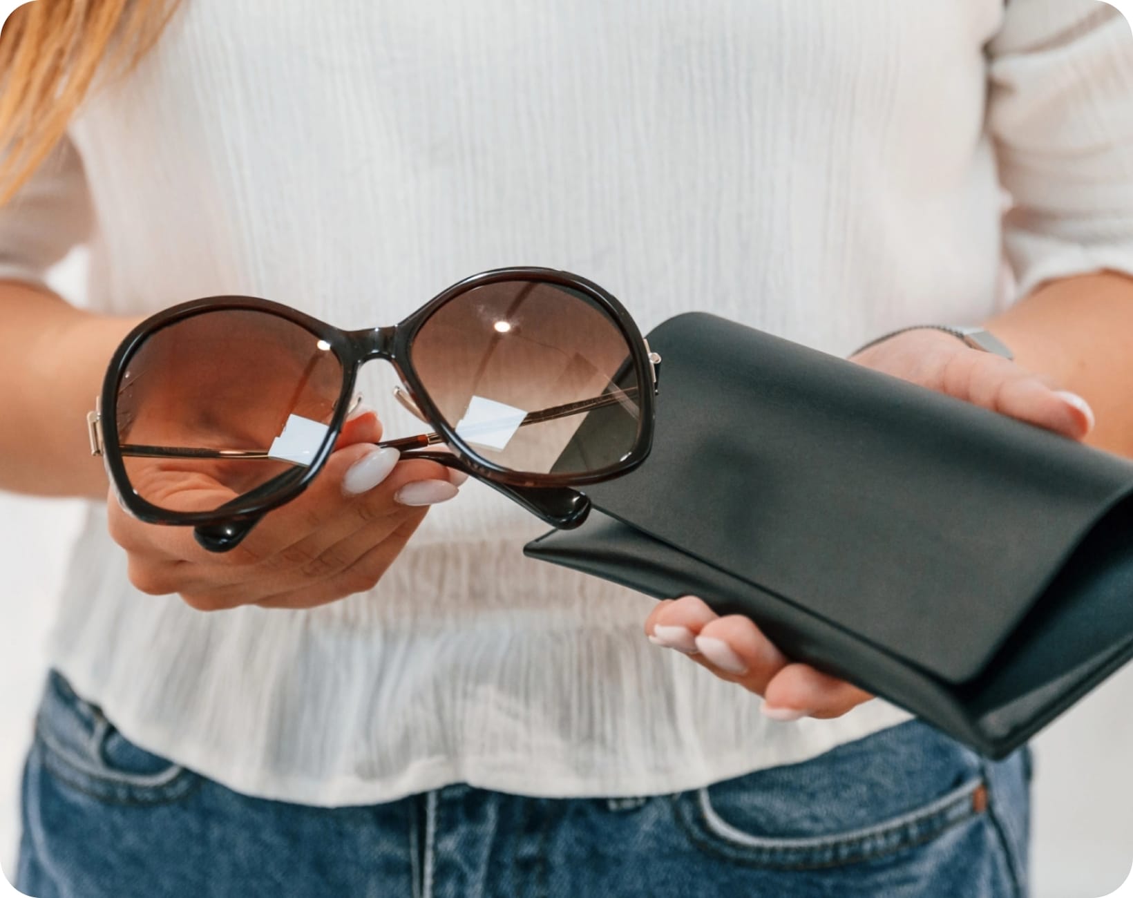 3. Stay On Top of Trends with Fashion Analysts